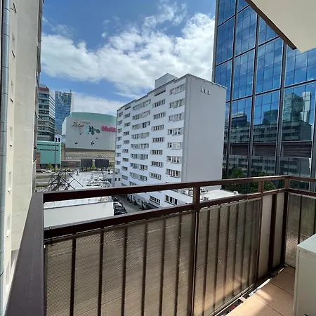 Apartment Center Chmielna 100 *