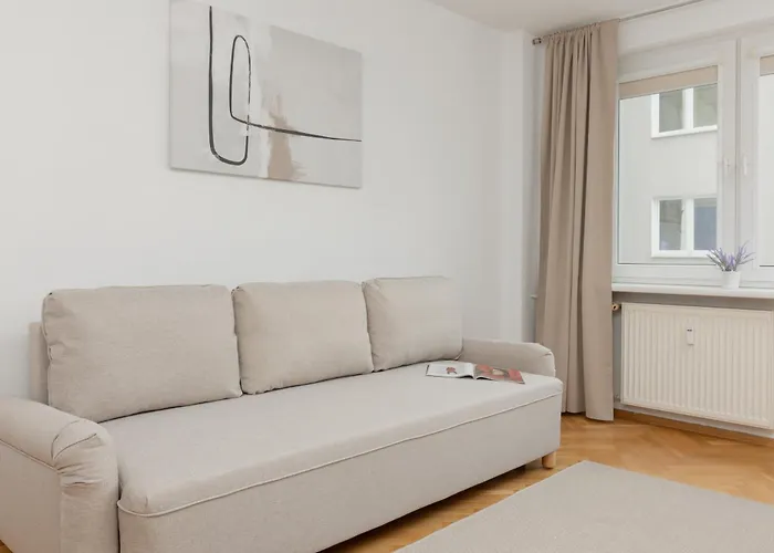 Daire Center Chmielna 100 *